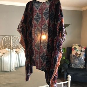 Patterned shawl/vest